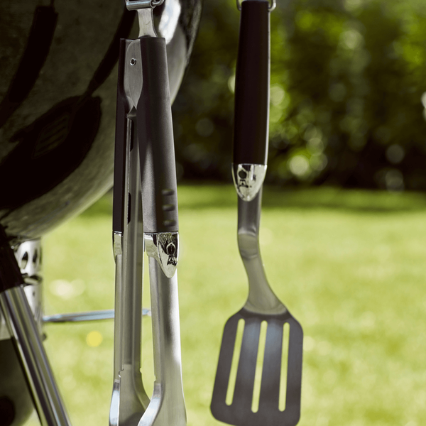 Купить Угольный гриль Weber Master-Touch GBS E-5750 57 см черный, 14701004 Угольный гриль Weber Master-Touch GBS E-5750 57 см черный, 14701004