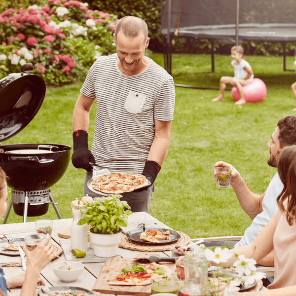 Угольный гриль Weber Master-Touch GBS Premium E-5770 57 см черный, 17301004 (УЦЕНКА - Витринный образец, самовывоз из шоурума)